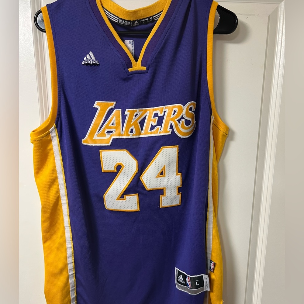 classic Kobe Bryant Lakers Away Jersey.